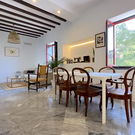 Clavero Three Premium