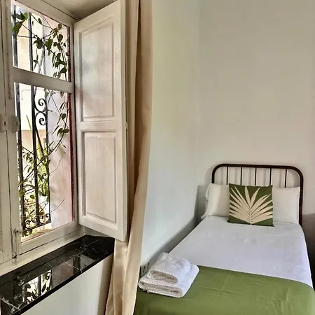 Hacienda Clavero Three Patio * مالقة