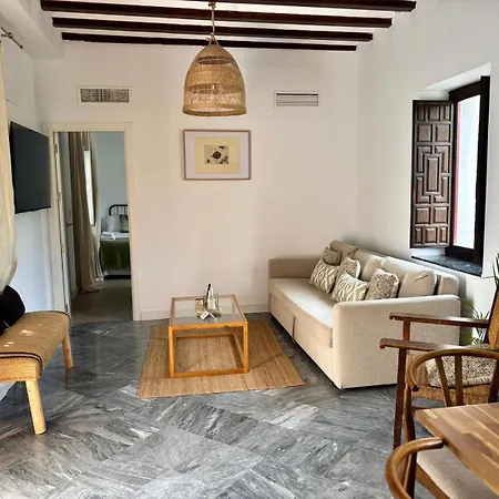 Hacienda Clavero Three Patio * مالقة